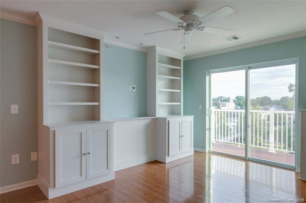 Quaker Green Interior