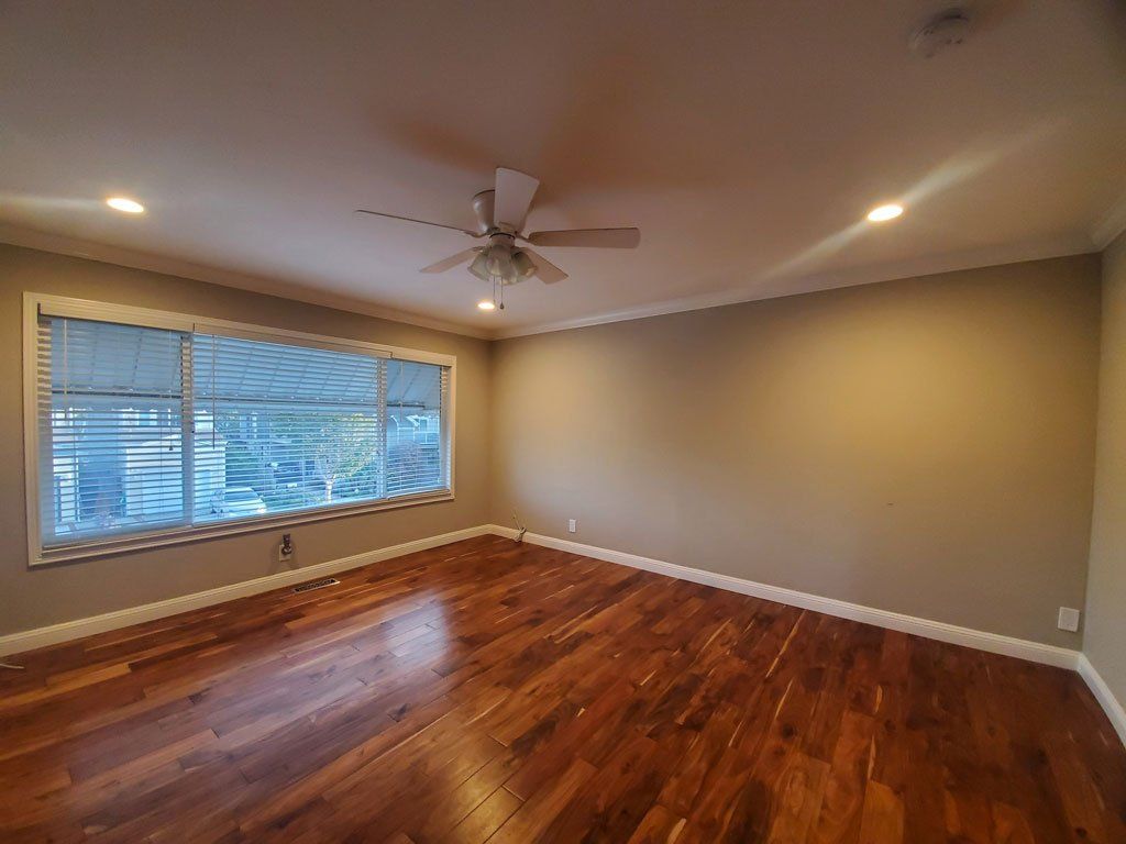 43 Silva living room