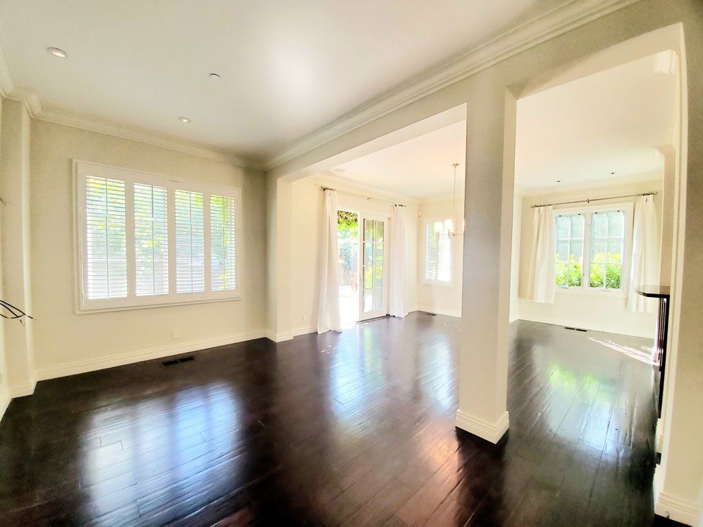 739 Fremont parlor and dining unfurnished