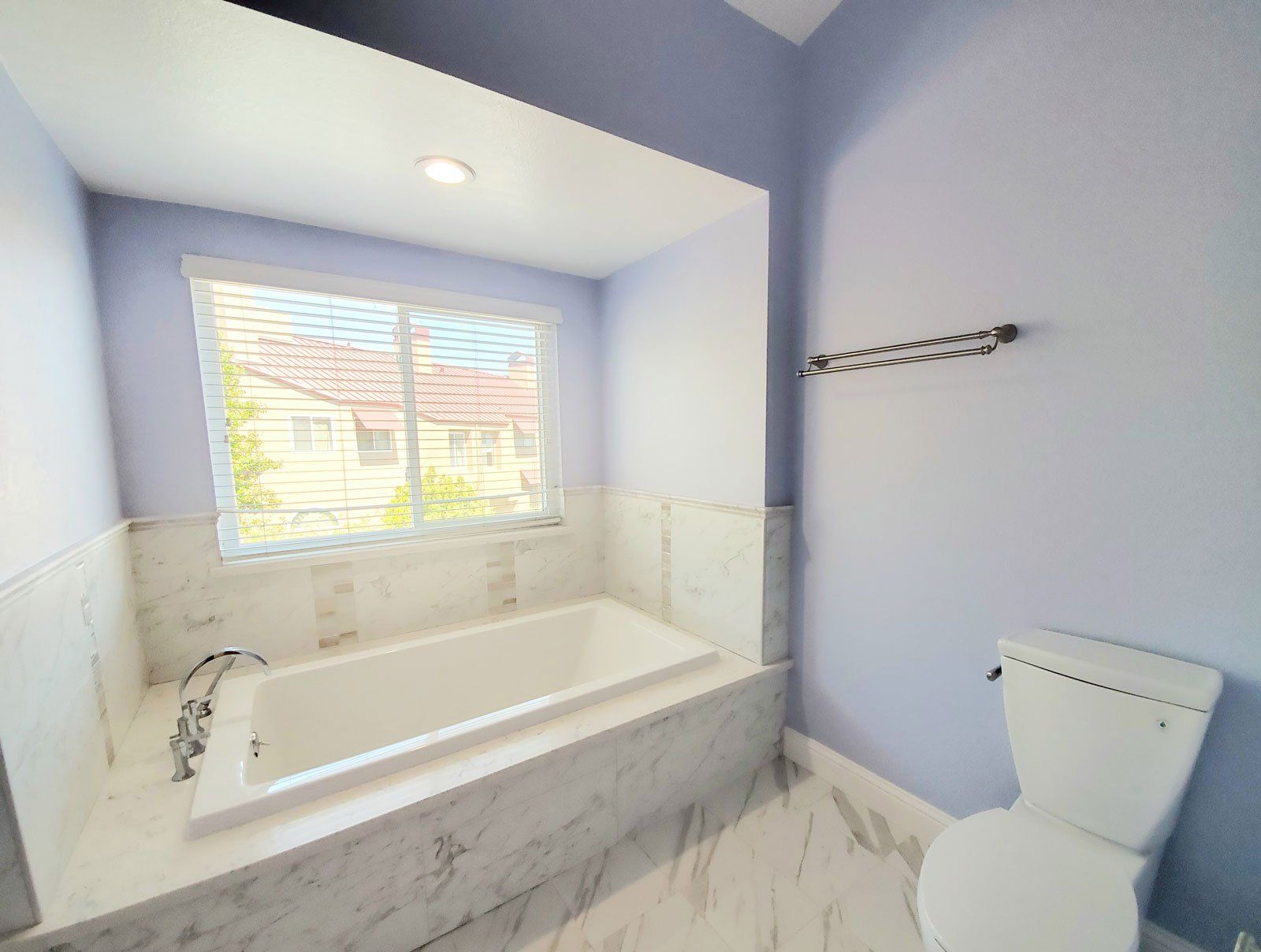 102 Cityhomes bath room