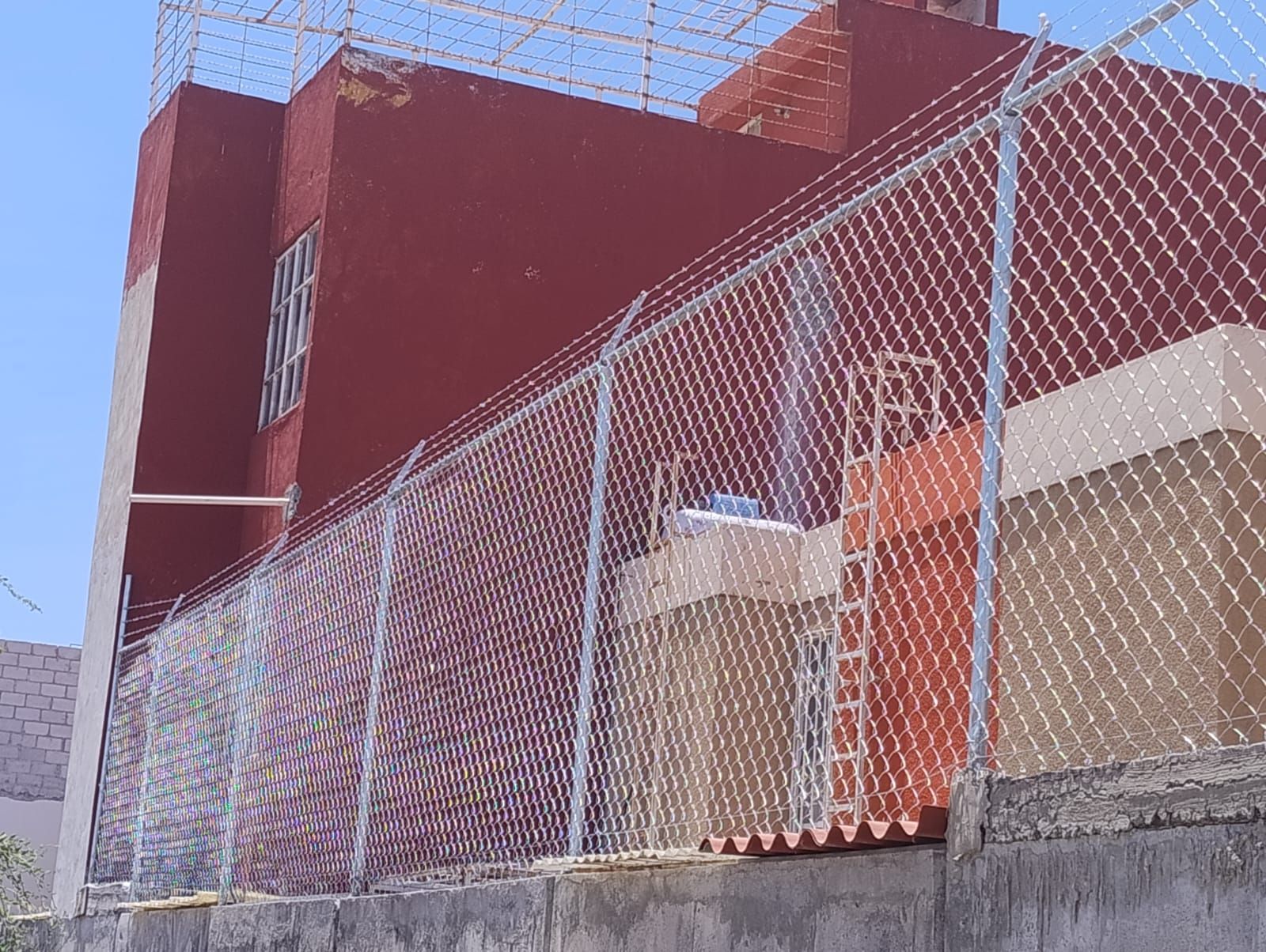 CERCAS Y ALAMBRADOS LUZ 