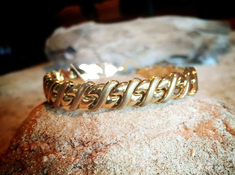 Gold — Bracelet in Fort Lauderdale, FL