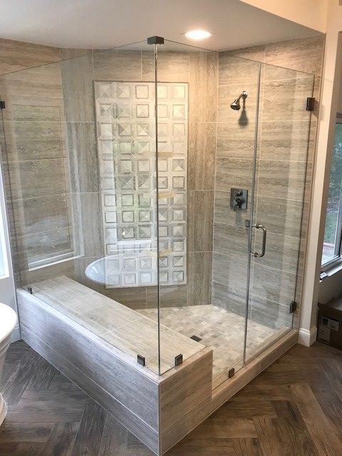 Large Bathroom With Toilet - Reseda, CA - Tampa Glass Inc
