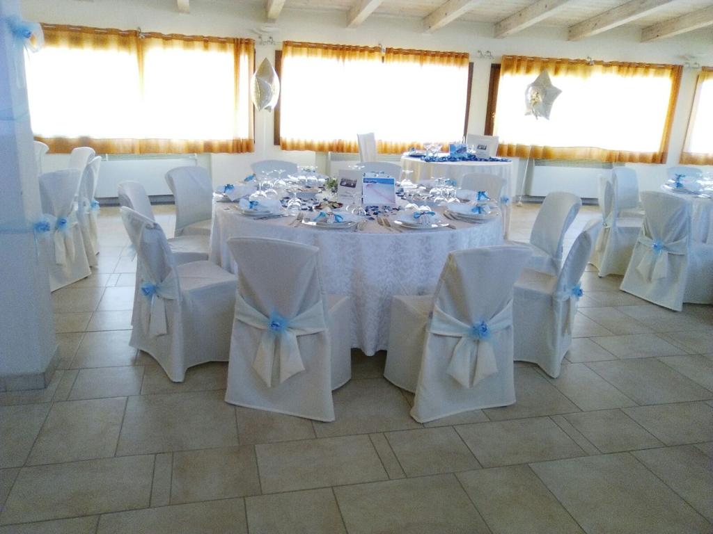 Tavola allestita per evento