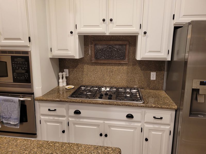 Kitchen Cabinet — Springfield, OR — Hartung Coatings LLC
