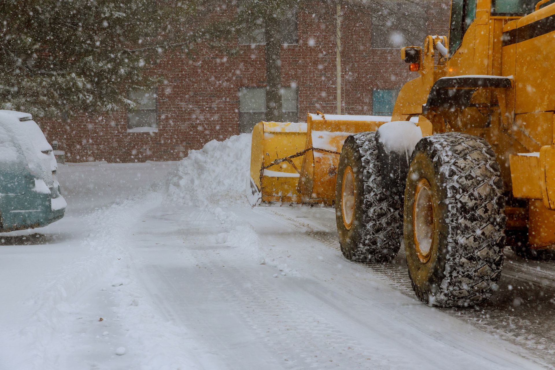 snow plowing and winter salting in Caledonia, MI