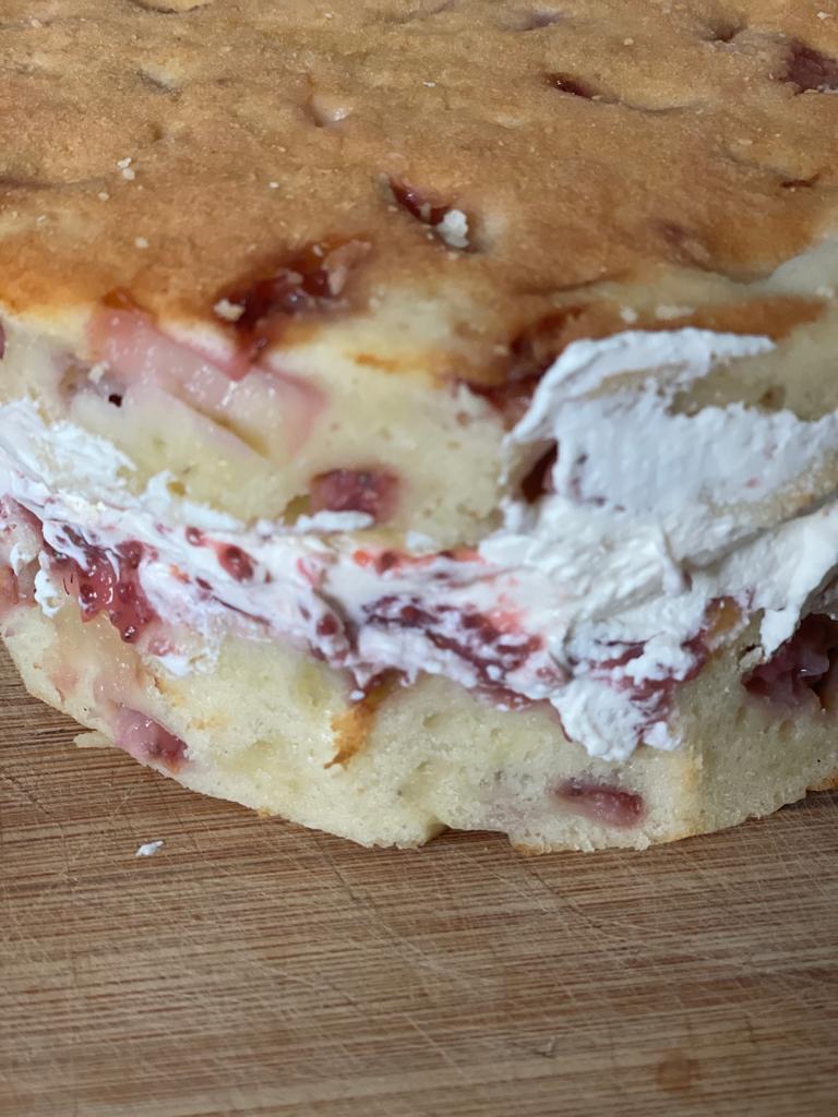 Strawberry Cream Yogurt Cake Recipe