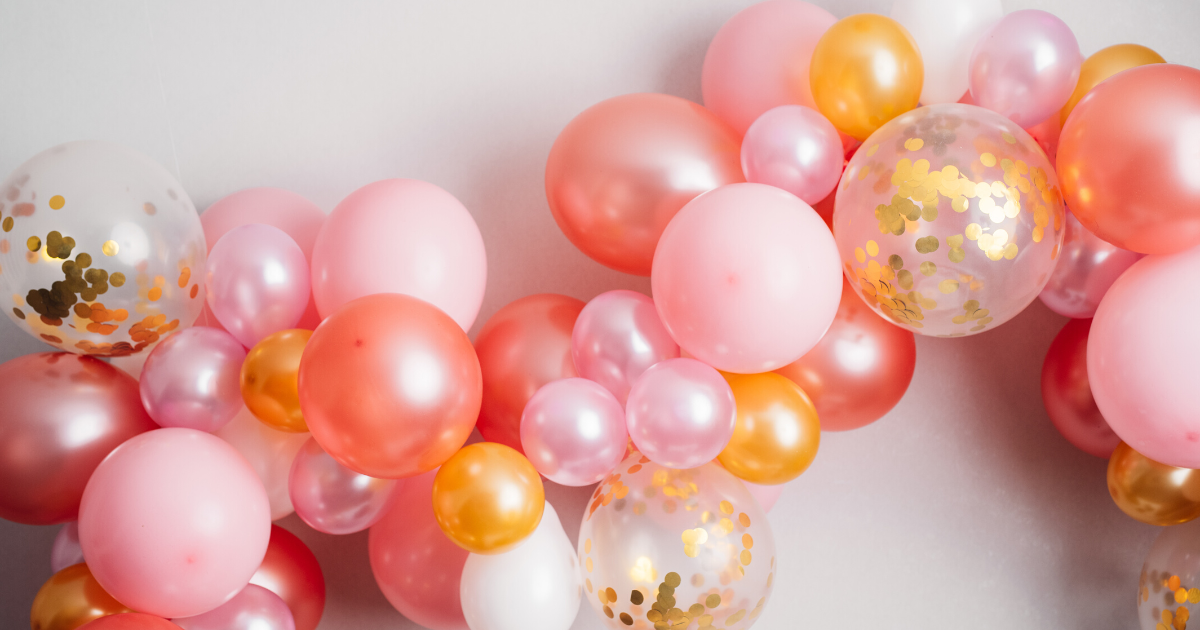 how-to-make-a-simple-diy-balloon-garland-the-party-darling