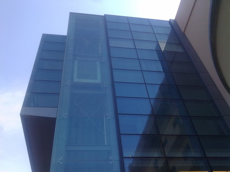 Facciate continue e vetrate panoramiche