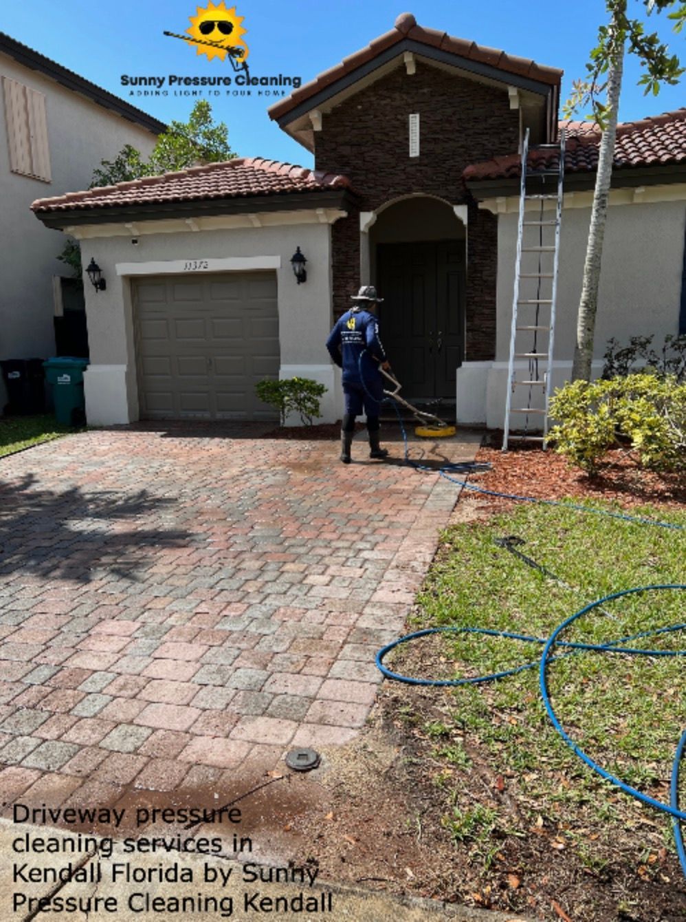 driveway pressure cleaning services in Kendall Lakes, Florida by Sunny Pressure Cleaning Kendall