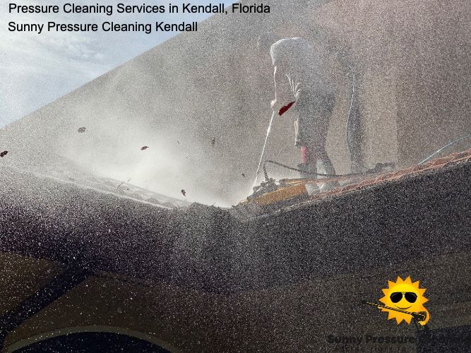 Pressure cleaning service in Kendall, Florida