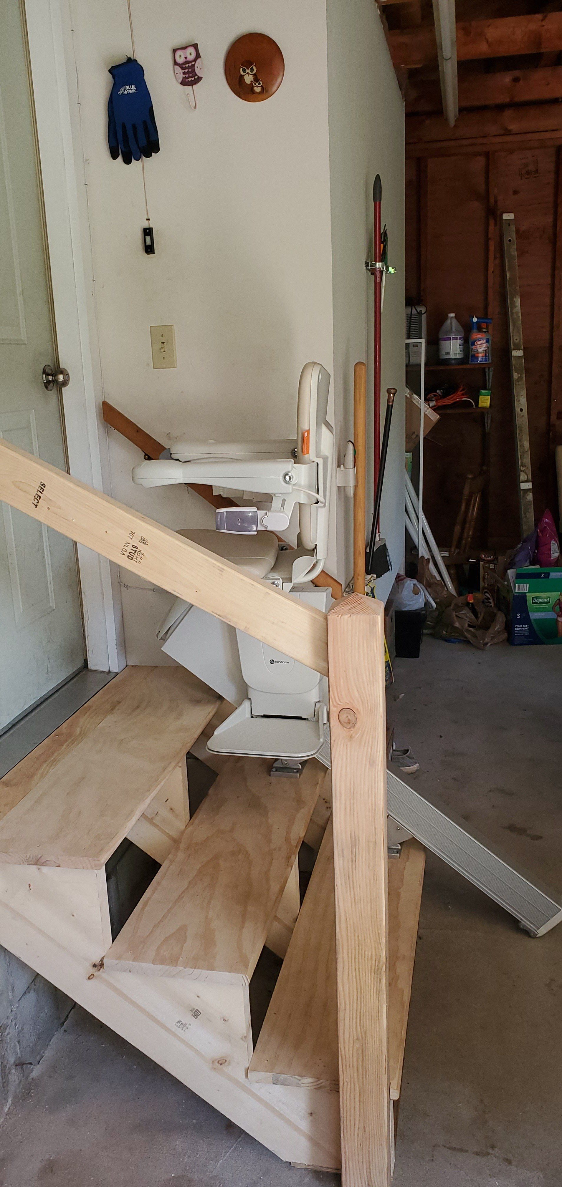 1100 chair lift - stair lift - installations