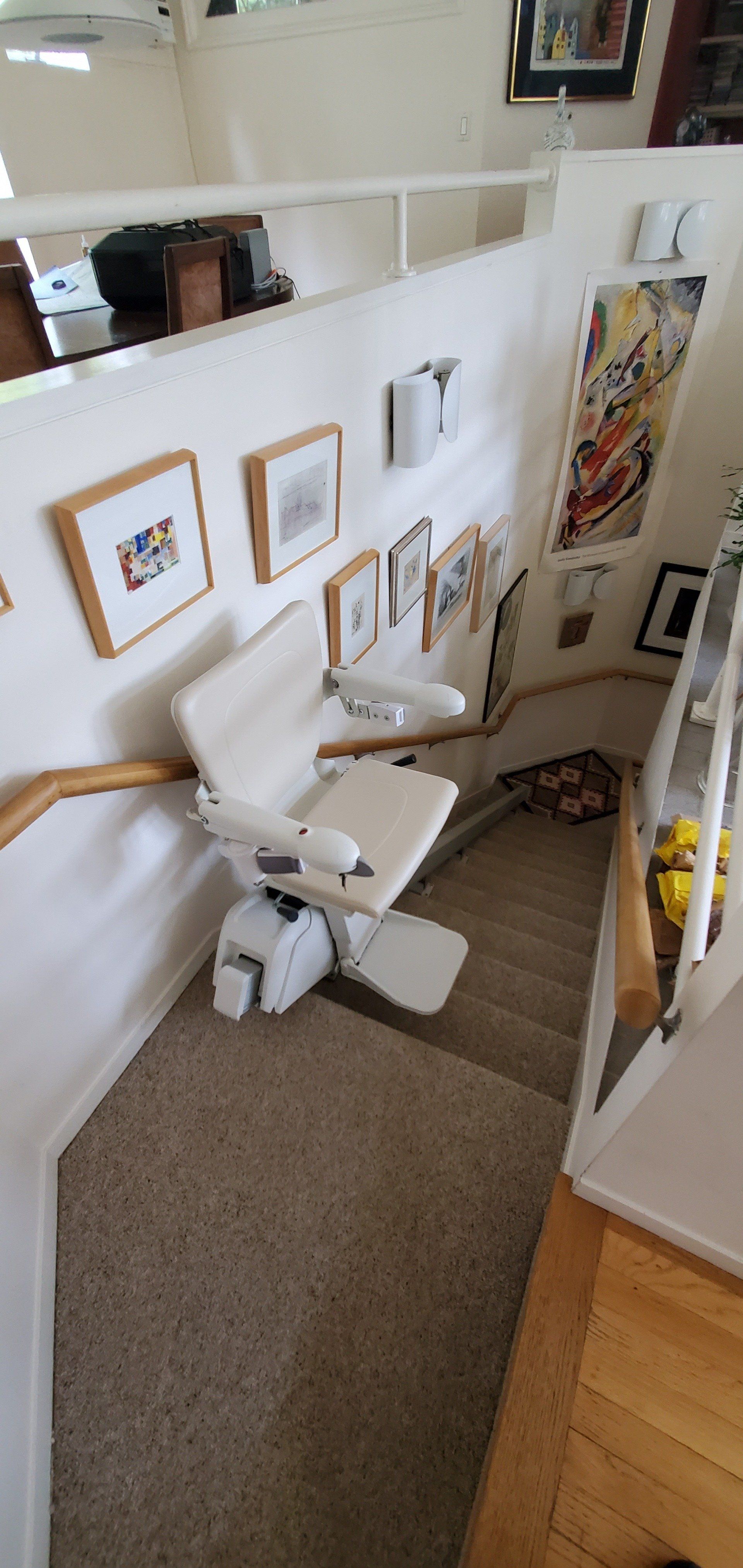 1100 chair lift - stair lift - installations
