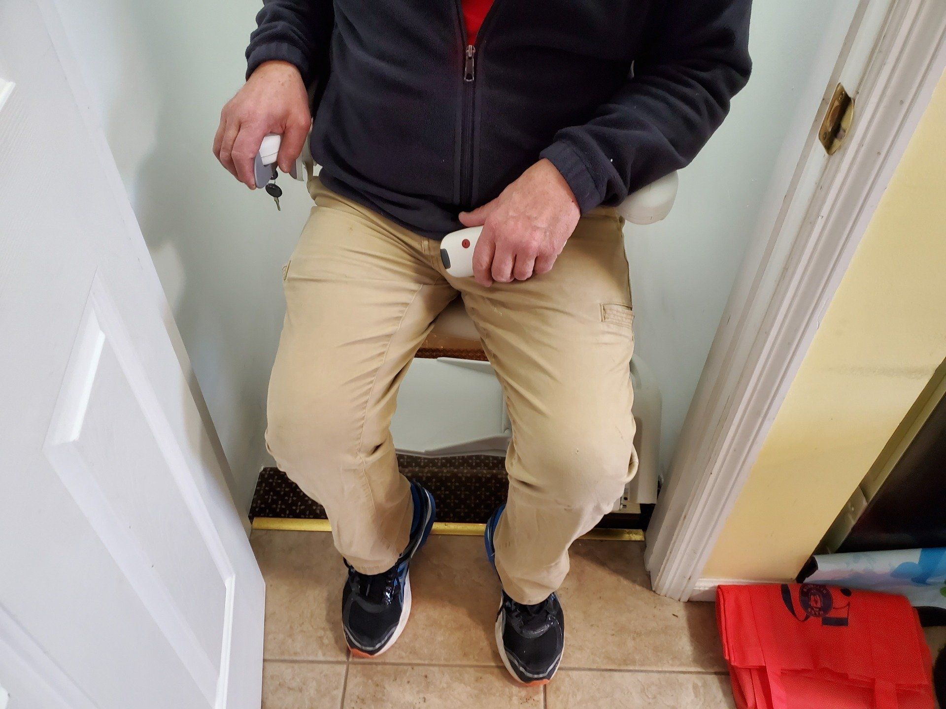 1100 chair lift - stair lift - installations