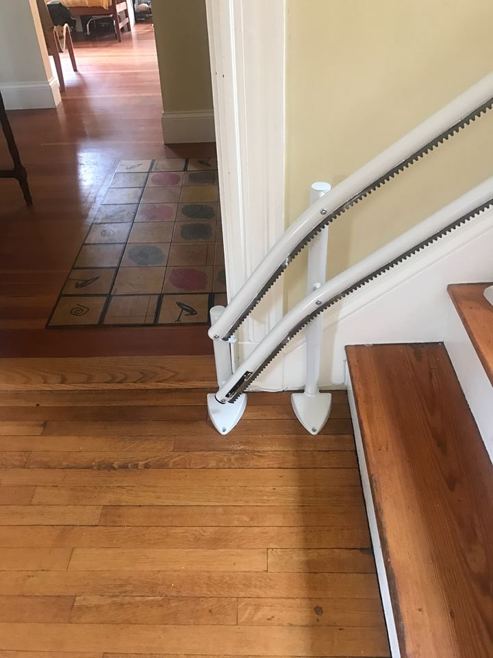 2000 stair lift - chair lift - smart lift - homecare - installs