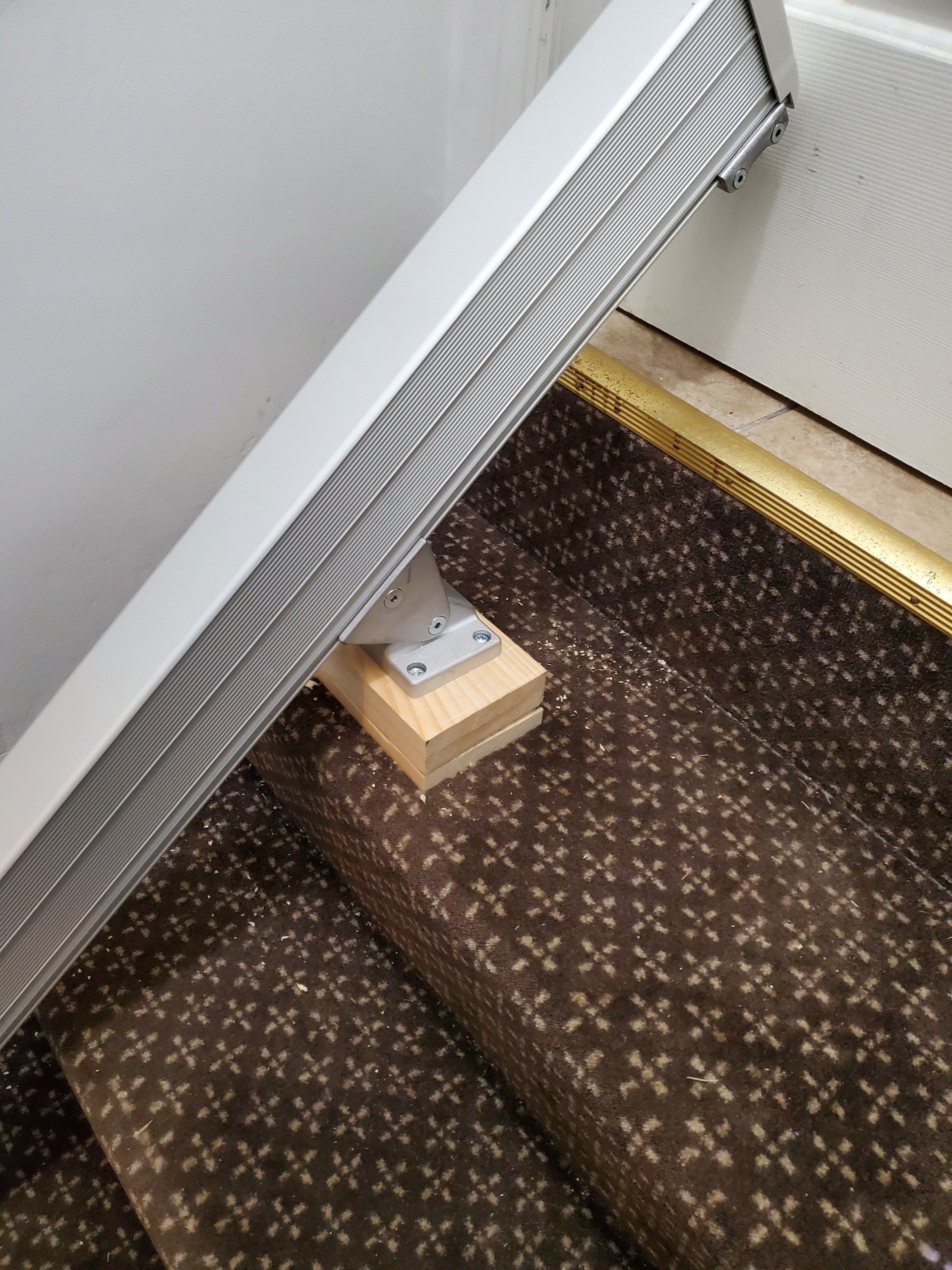 1100 chair lift - stair lift - installations