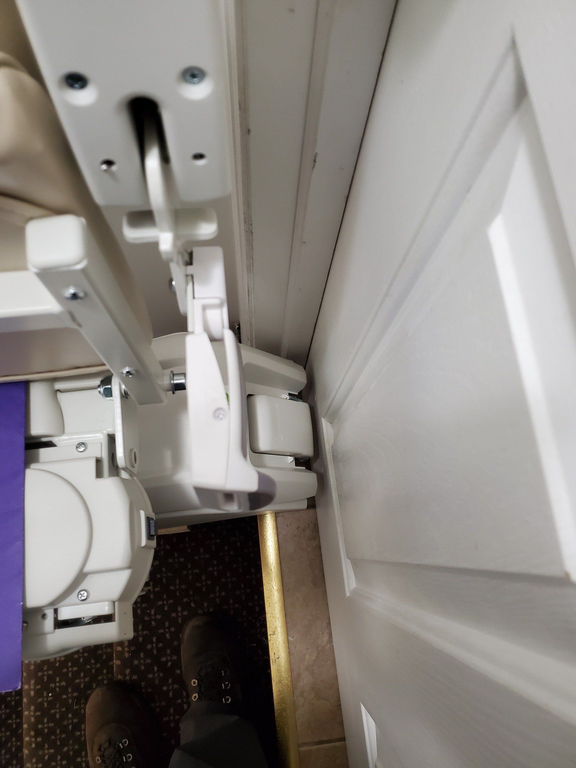 1100 chair lift - stair lift - installations