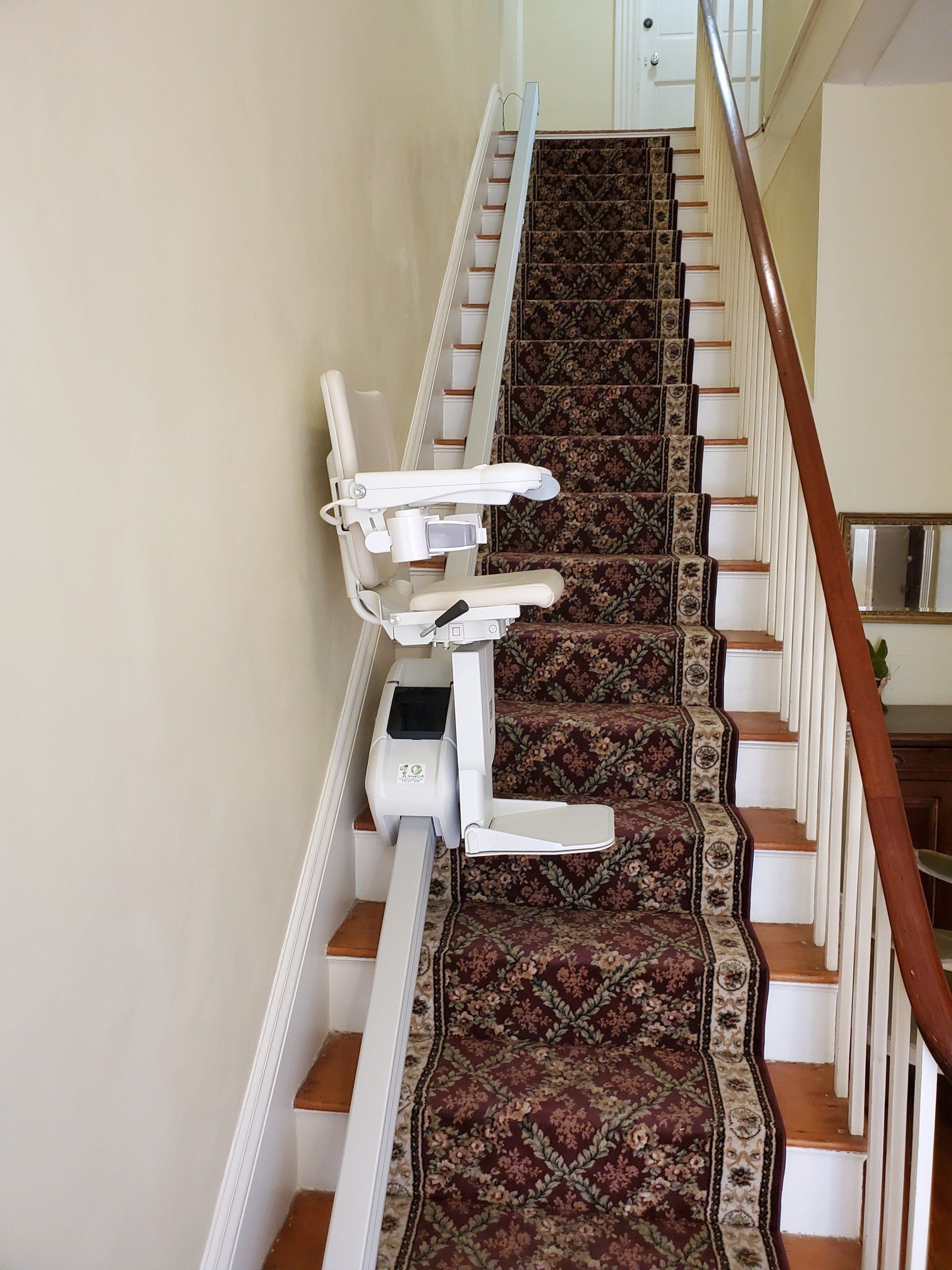 1100 chair lift - stair lift - installations
