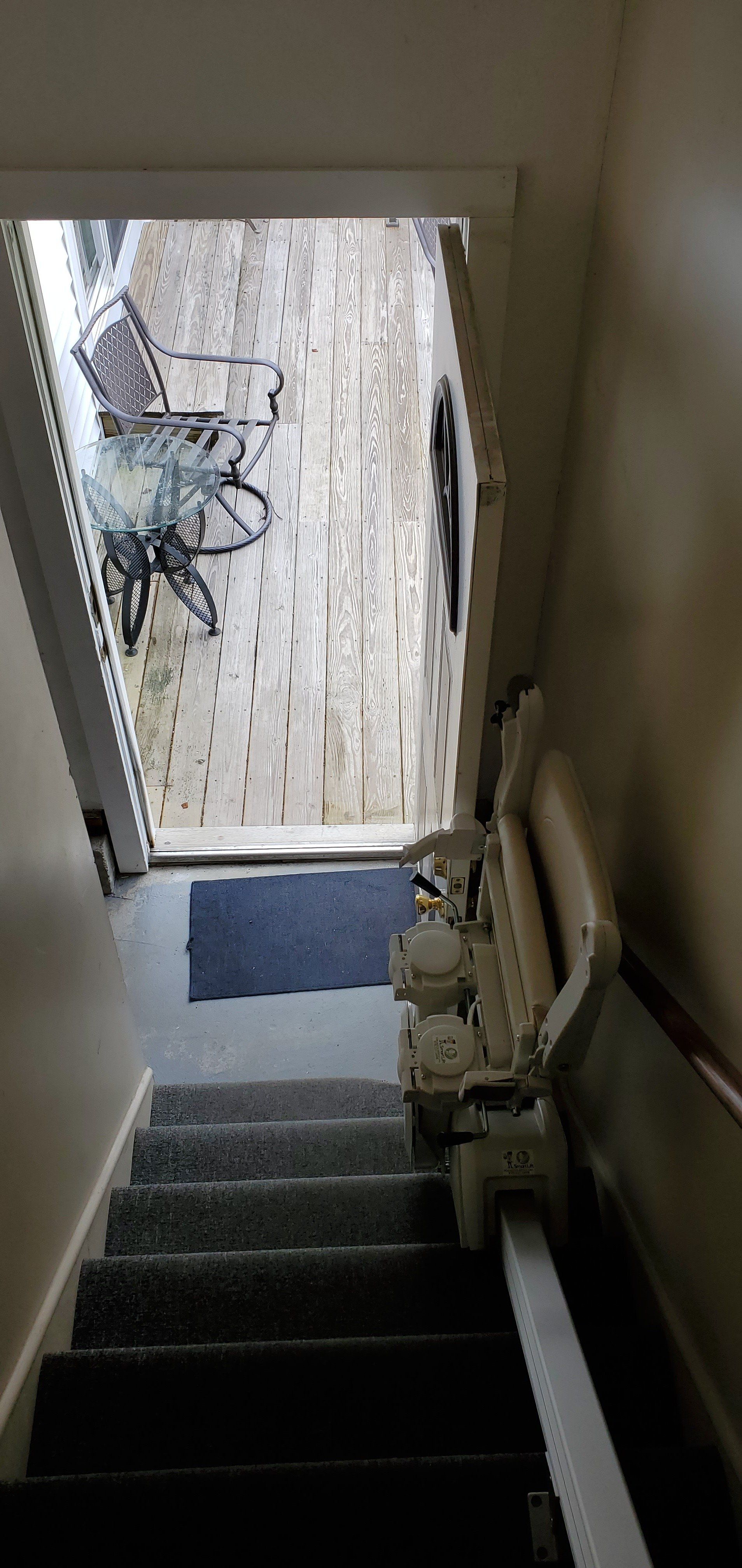 1100 chair lift - stair lift - installations
