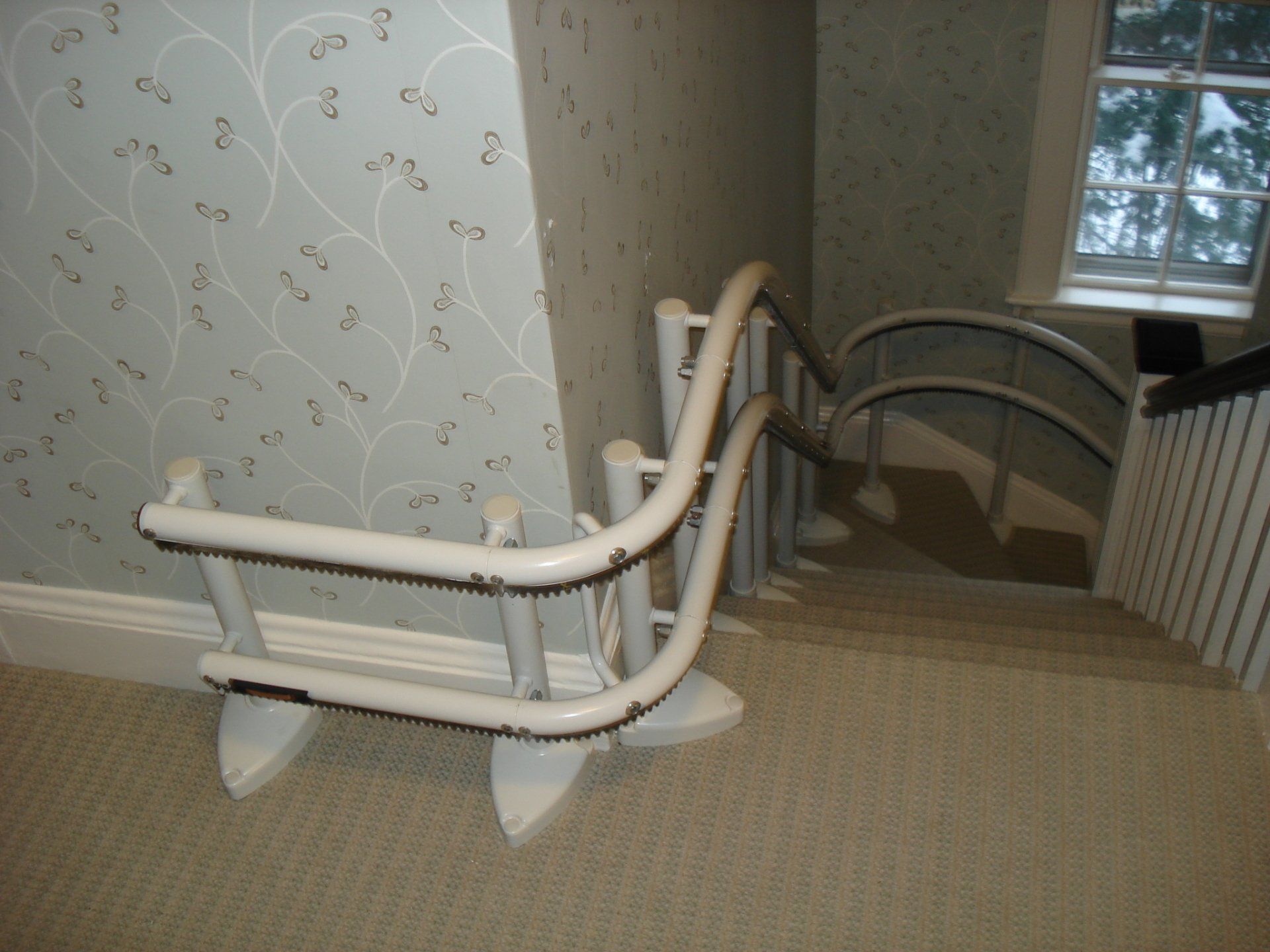 2000 stair lift - chair lift - smart lift - homecare - installs