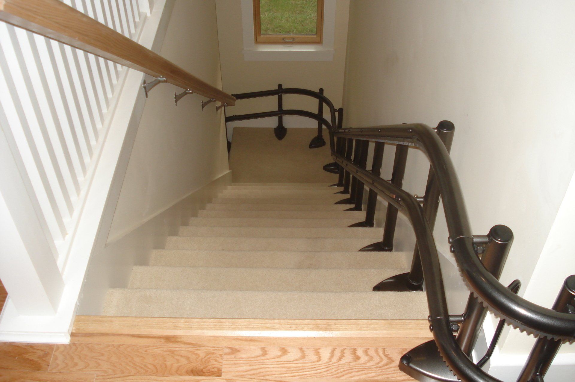 2000 stair lift - chair lift - smart lift - homecare - installs