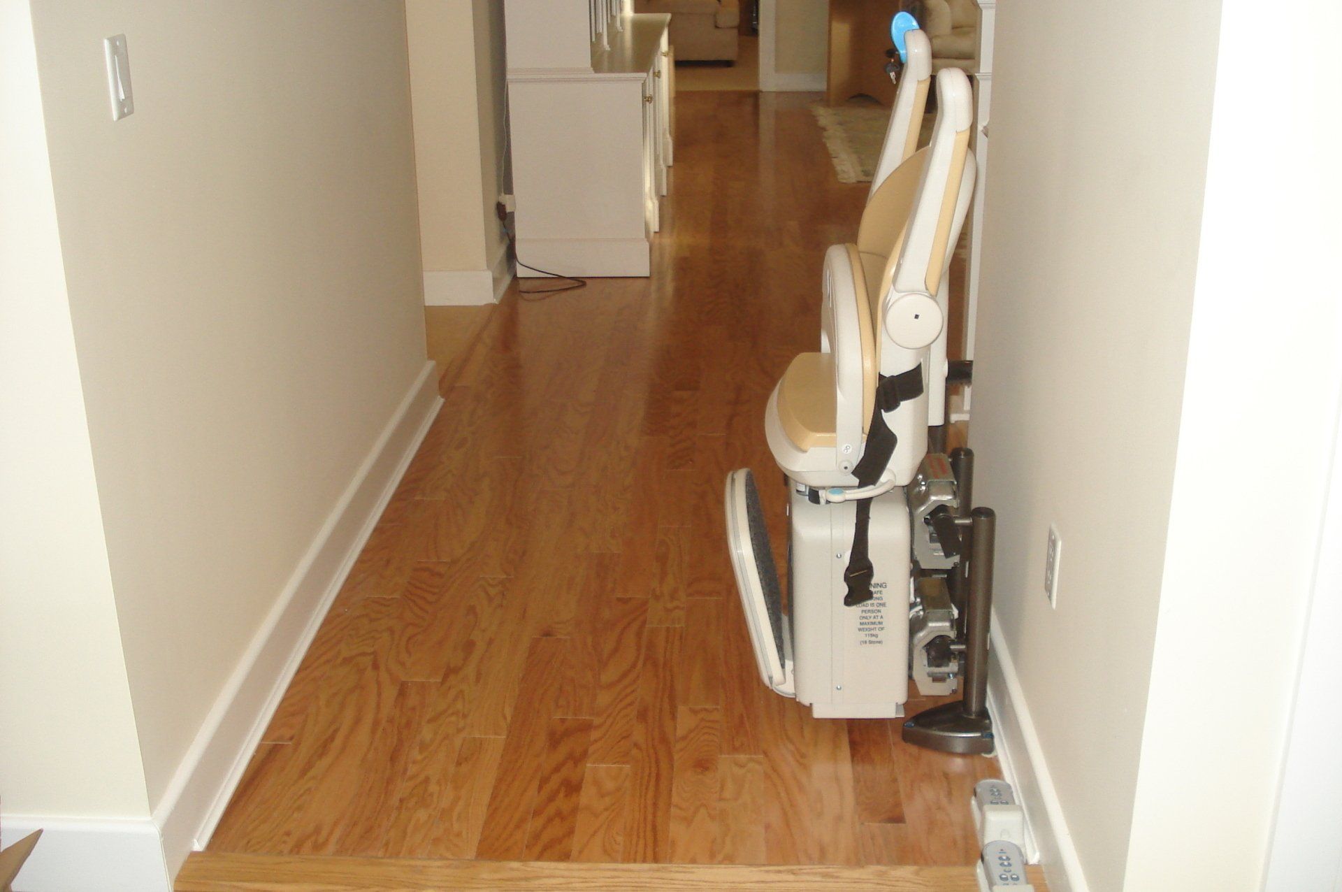 2000 stair lift - chair lift - smart lift - homecare - installs