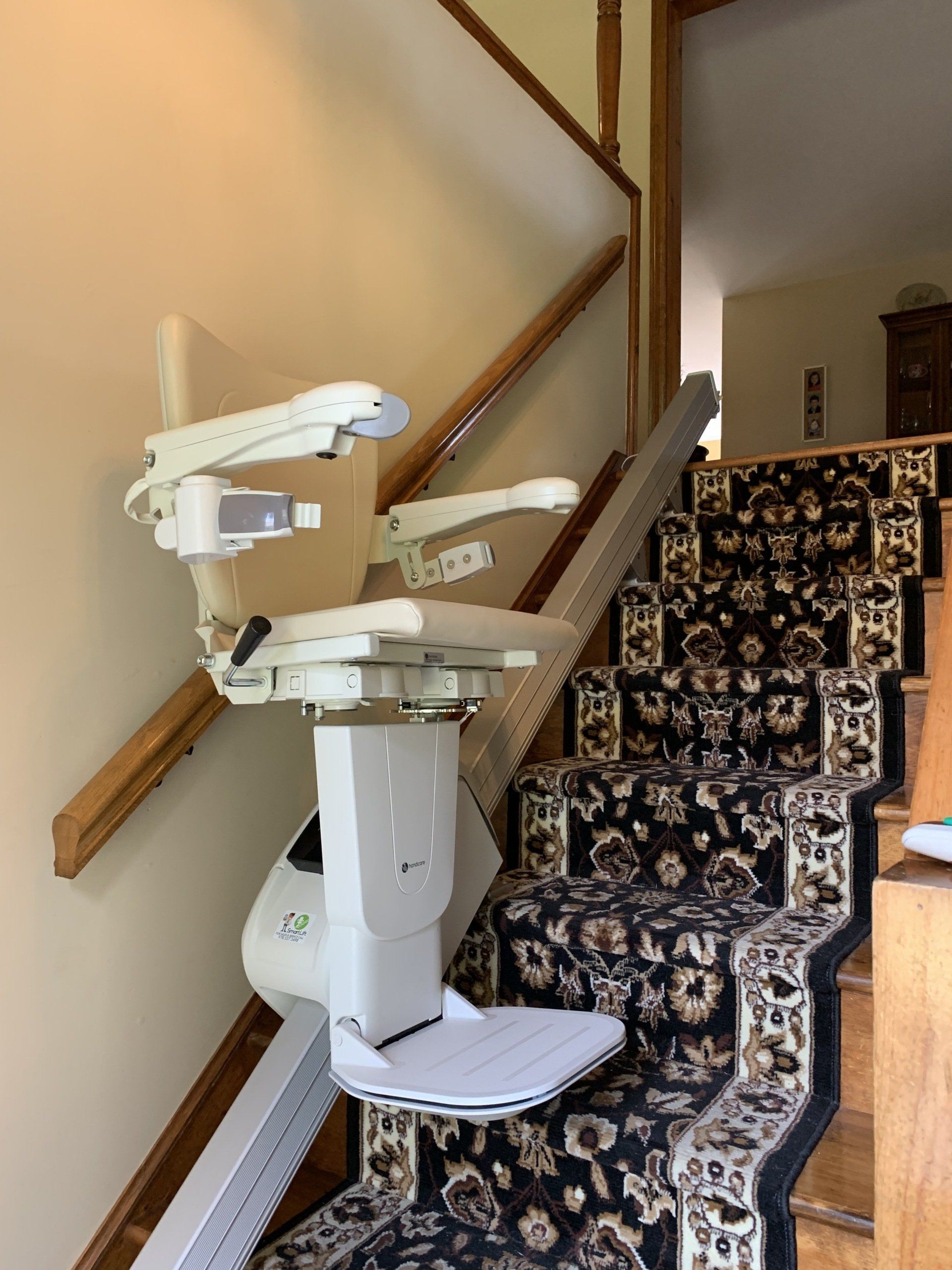 1100 chair lift - stair lift - installations