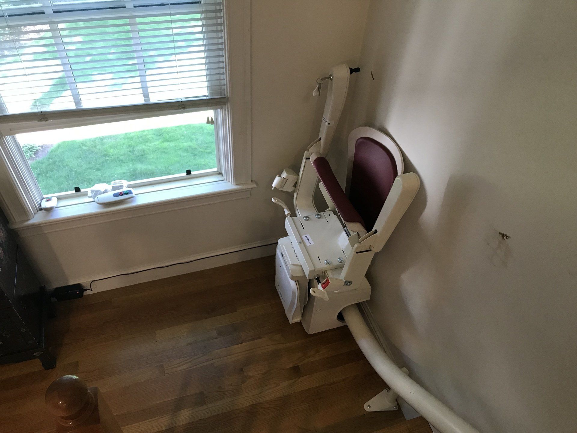 freecurve stair lift installs - chair lift - smart lift