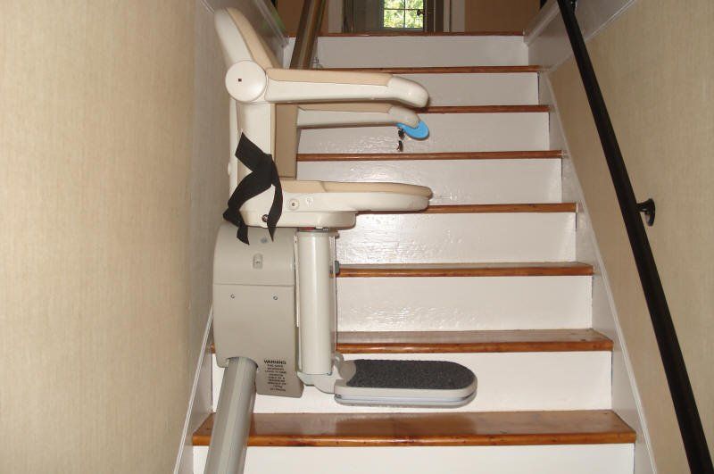 1100 chair lift - stair lift - installations