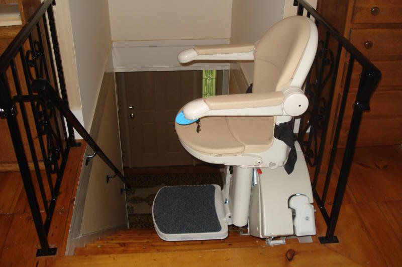 1100 chair lift - stair lift - installations