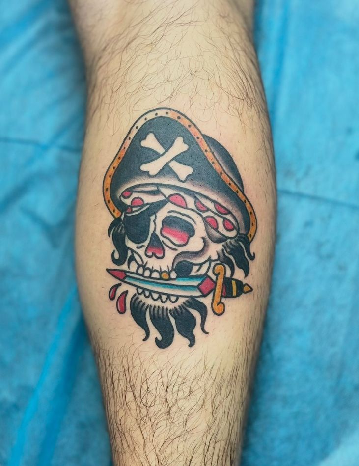 Tattoo-shop-Waikiki-near-me-Honolulu-tattoo-studio-custom-Hawaiian-Tattoo