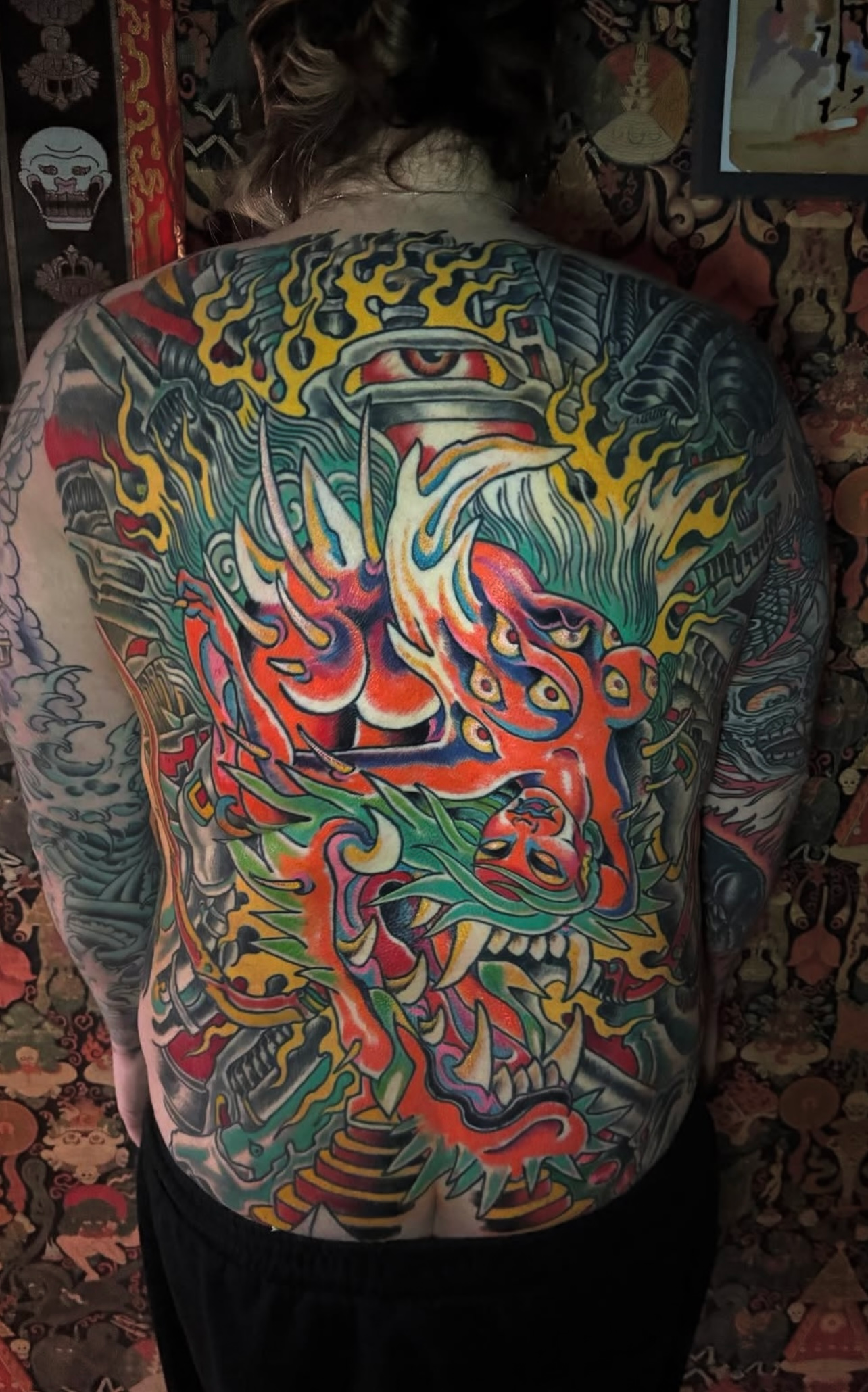 tattoo-shop-waikiki-tattoo-shop-honolulu-tattoo-near-me-waikiki-tattoo-studio-walk-in-tattoo-award