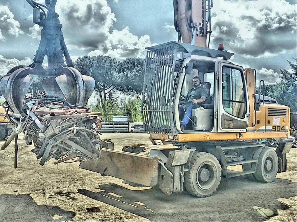 Recupero di rottami ferrosi