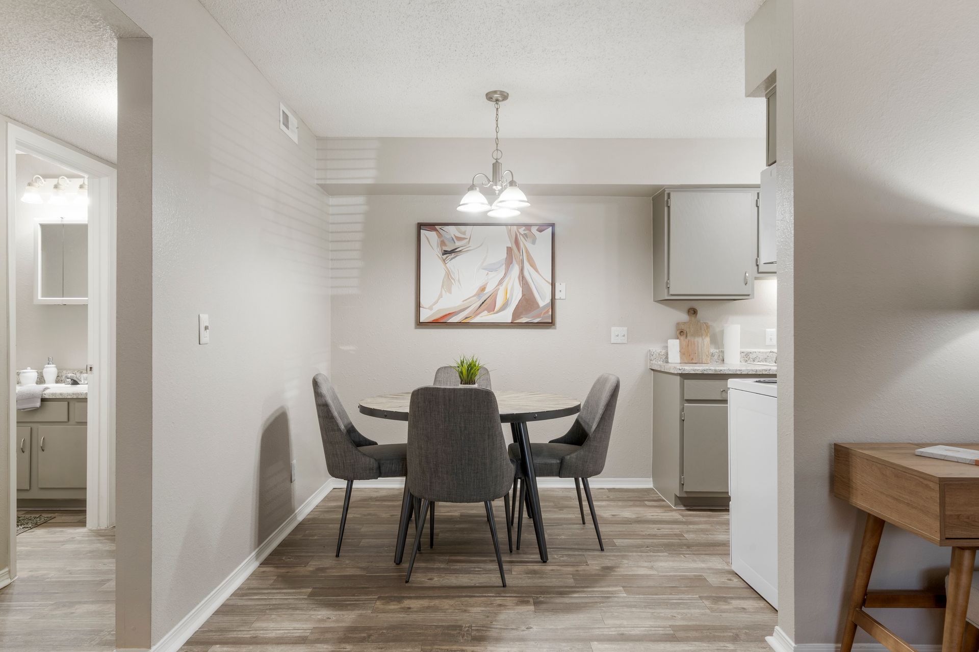 echo trail dining room