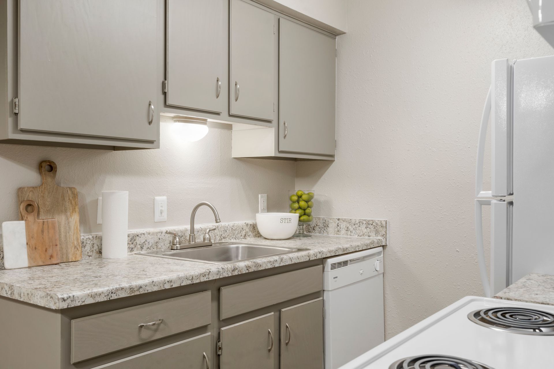 echo trail kitchen sink