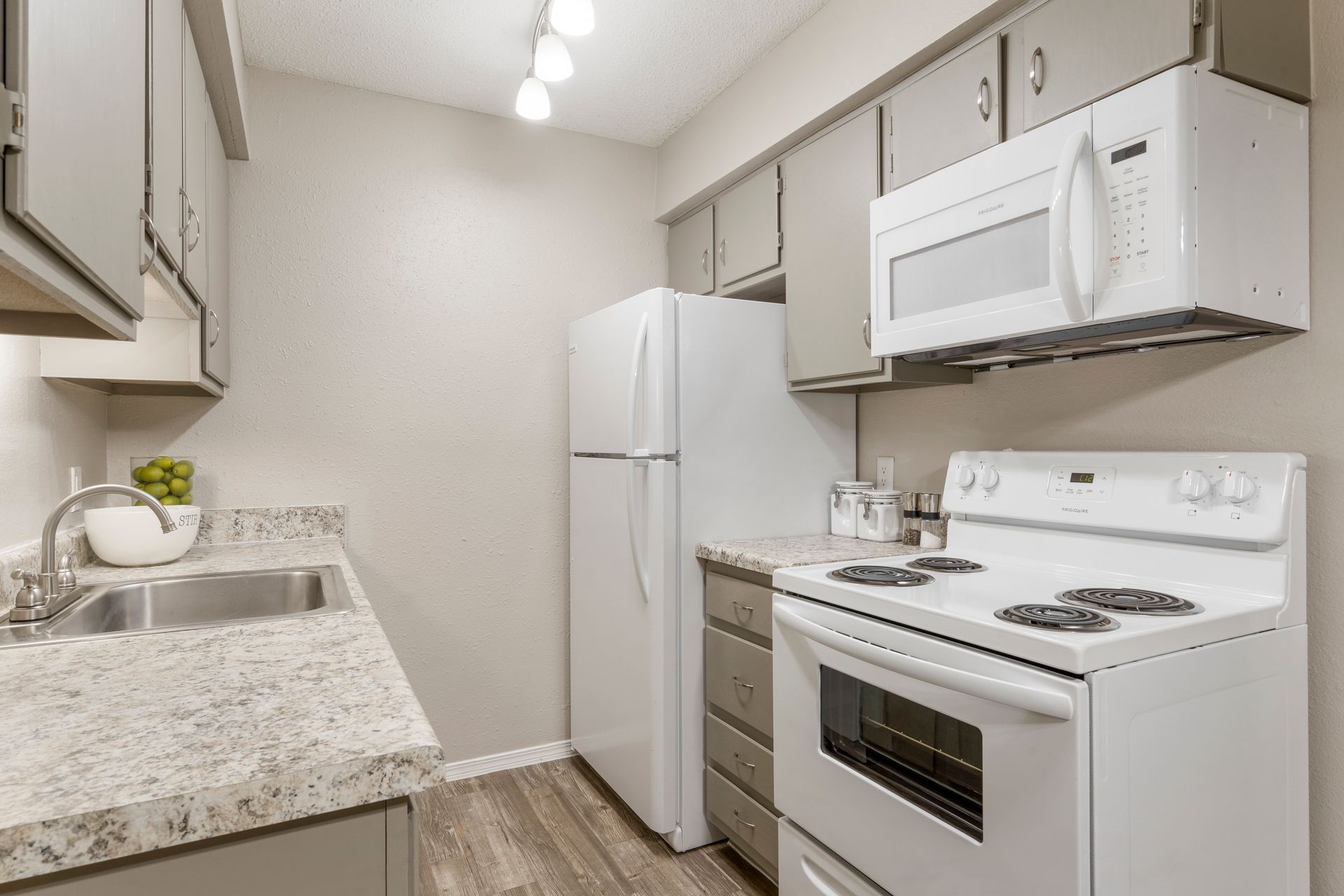 echo trail kitchen 2