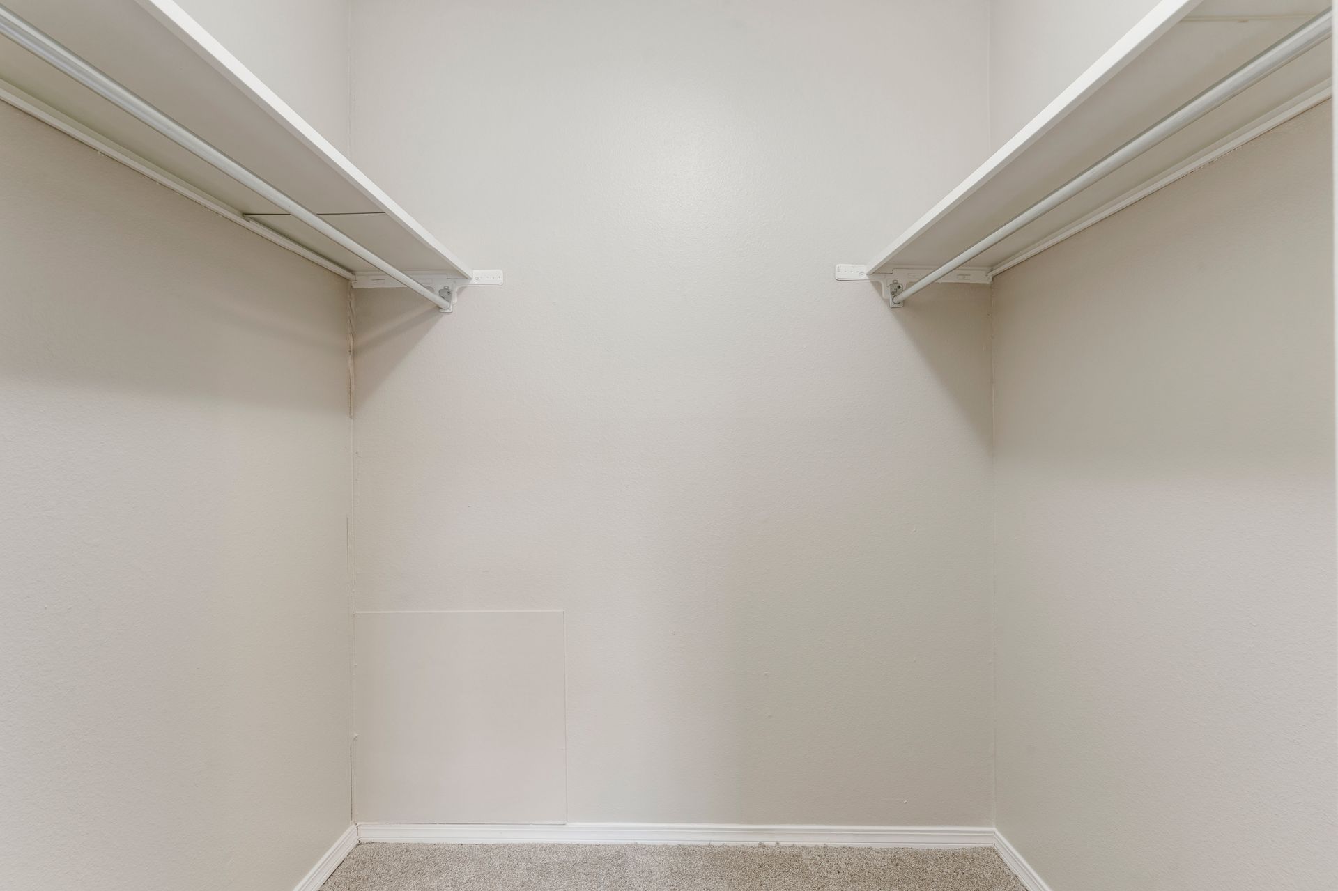 echo trail bedroom closet