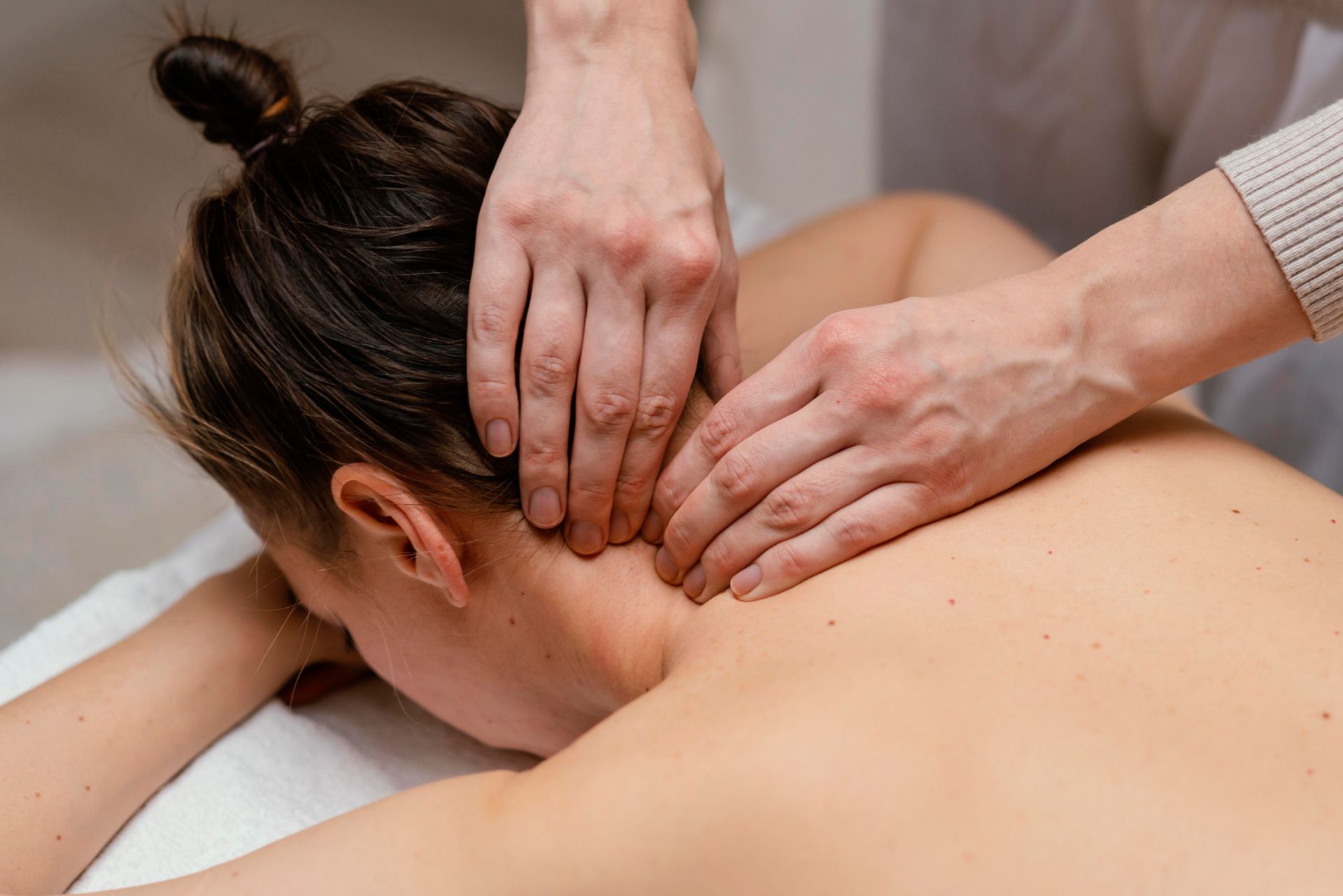 Massage therapy for neck pain