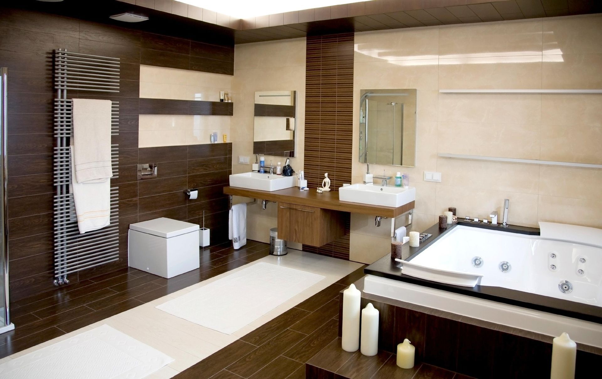 A bathroom with two sinks and a jacuzzi tub