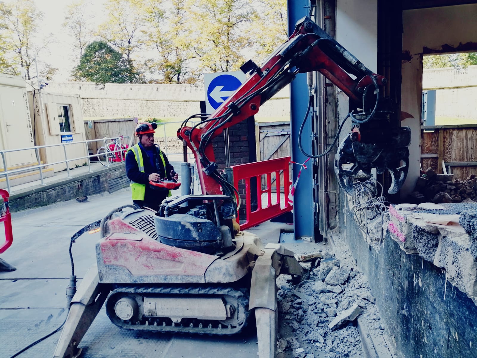 Controlled demolition machine