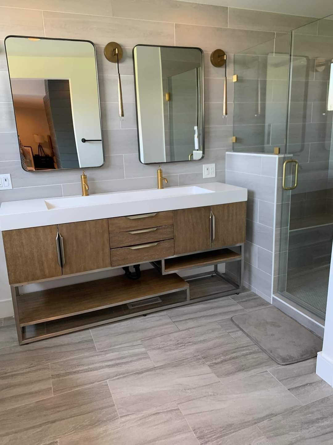 image of a clean bathroom sink