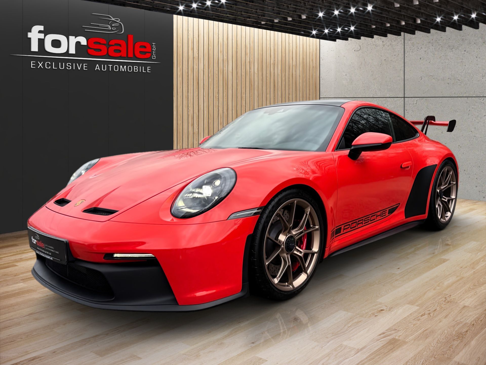 Fahrzeugbild freigestellt in digitalem Showroom