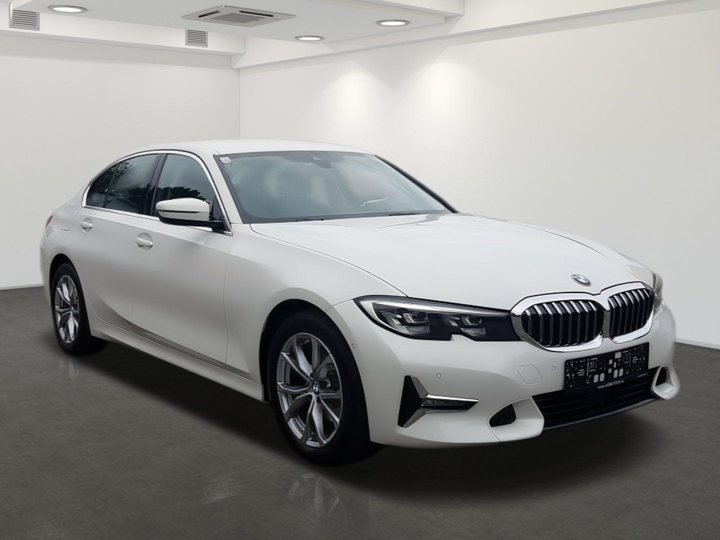 BMW Auto Bild nach Herstellerrichtlinie