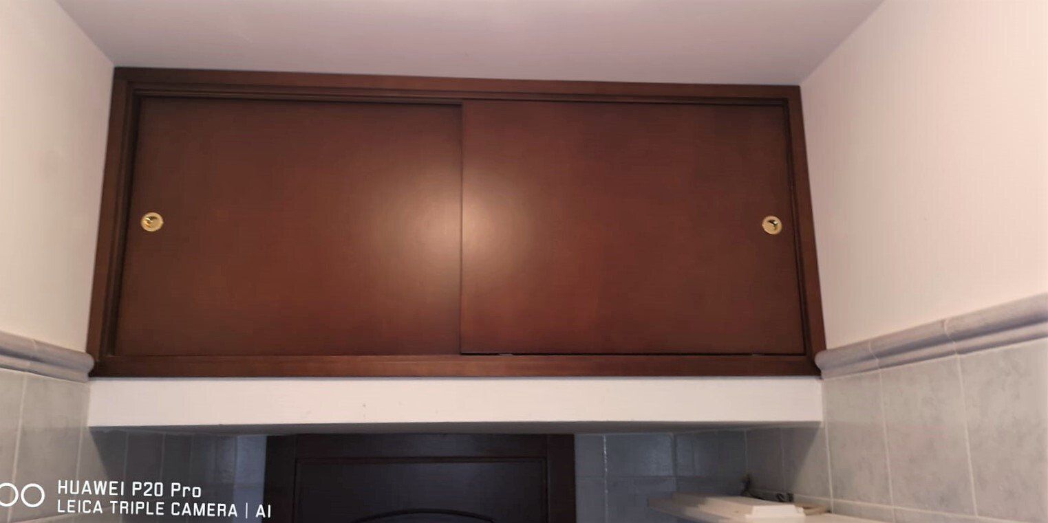 sportello con ante a scorrimento