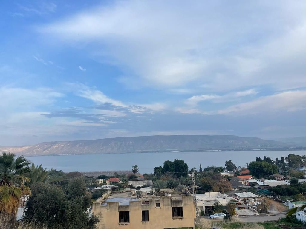 למכירה מגרש במושבה כינרת