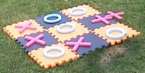 Giant Noughts & Crosses game for hire in Knebworth
