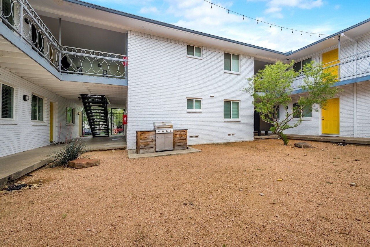 4718 Reiger Property Photo