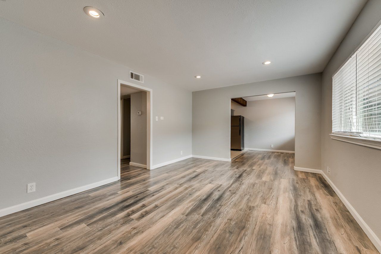 4718 Reiger Property Photo