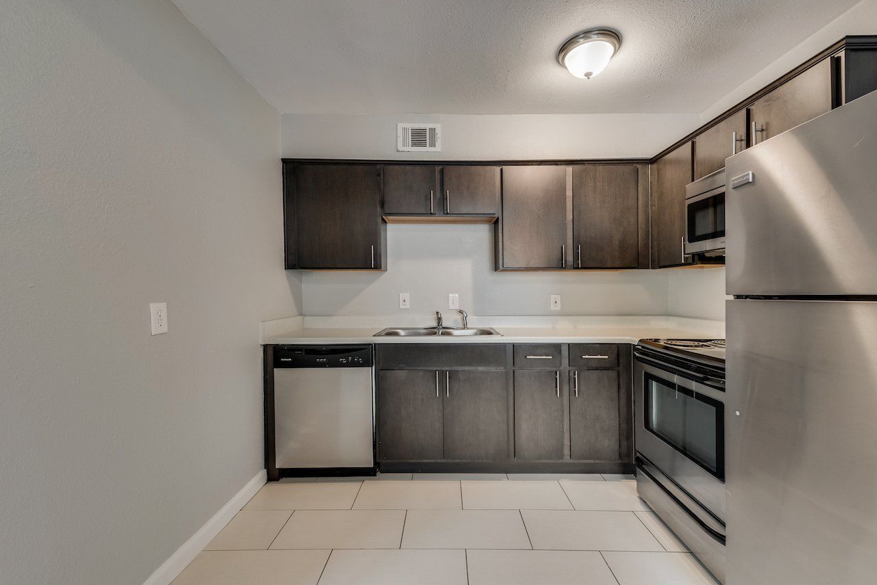 4718 Reiger Property Photo