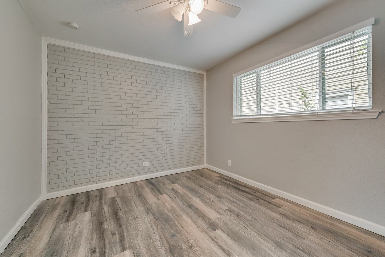 4718 Reiger Property Photo